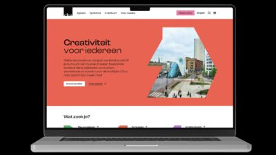 Het scherm van de homepage van de website van CKE.