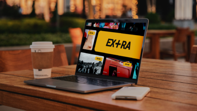 als voorbeeld een EXTRA afterpagina van Filmhallen getoond op een macbook